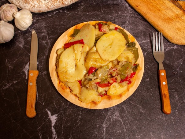 Comida casera: Patatas a lo pobre. Envío a domicilio